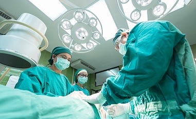 pembedahan-operasi